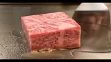 世界上最贵的牛肉，神户牛的生肉，每公斤都高达1500多人民币