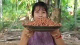 柬埔寨巧妇：今天油酥花生米，看这味道真香，小朋友吃的真高兴