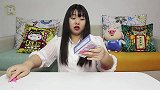 妹子第二次拆“青春有你2卡牌”，想要虞书欣签名卡，能抽到吗？