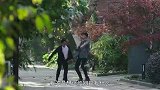 小伙把表哥当兄弟，但表哥却从没把他当家人