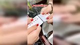 爆笑：闺蜜总是这么的猝不及防！