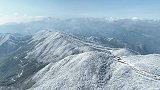 总要来一趟安吉原上草原吧，冬日里的雪景和滑雪太搭了！