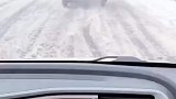 跟着十年老司机学习在雪地上坡