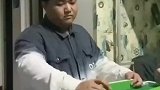 胡牌姿势千千万，这种还是第一次见