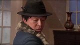 美女装睡试探小伙，怎料小伙柳下惠附身，竟对美女无动于衷！