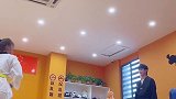 这哪是翻跟头，明明是空翻吧…跆拳道