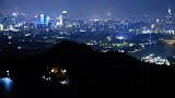 你倦怠的霓虹，也许是别人眼中的星河