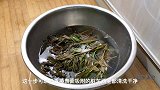 香椿鸡蛋新吃法，不炒不油炸，3分钟出锅，简单营养又好吃