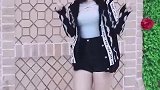 笑容这么甜的小姐姐，喜欢么