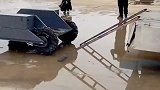 80后小伙自己创造全地形车，太厉害了