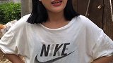 两个女人！大白天在街上吵架，结局我服了！