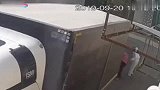 老人怎么也没想到，会这样丢了性命！要不是监控谁信