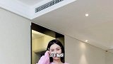 小伙遇上奇葩追求者，假装停电投怀送抱，太搞笑了