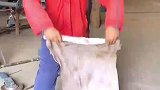电焊小伙就地写对联送给长辈