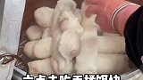 在云南玩的一天真的很忙，从早到晚都想吃
