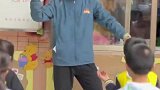 原来幼儿园男老师也能这么受欢迎