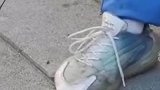 拔河这么“卷”的？鞋子：我尽力了