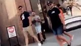 库尔图瓦现身马德里 被高喊“皇马万岁”就只笑笑不说话
