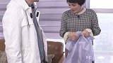 帅哥帅哥~你的东西掉了