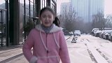 结婚：后妈告诉继女亲妈离婚真相，女儿听后无法接受，崩溃跑去找亲妈