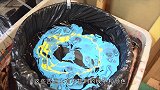 国外艺术家把吉他插入水中，3秒后拿起来，成品美的炫目