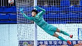 苏宁第一阶段五佳扑救：顾超神级扑救化解拉尔森必进球