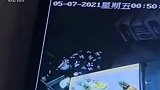大兄弟 自己何苦为难自己呢？！#搞笑 #榴莲#盗窃