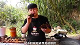 三德子在乡下做了香椿鹅蛋饼，鹅蛋嫩滑不腥，大口猛吃特别下饭