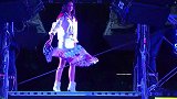 时尚走秀：美女模特T台走秀，肤白貌美好性感，气质超级棒