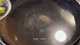 草鱼别总是红烧或炖汤了，试试像我这样做道跳水鱼，好吃又过瘾