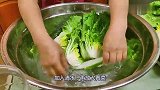 自己在家做韩式辣泡菜，做法简单好吃，下饭必备
