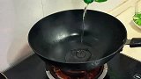 湖南的辣椒炒肉为啥那么好吃？原来湘菜师傅是这样做，难怪这么香