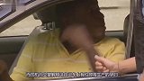 女子假扮孕妇让司机送医院，而后因超速被交警拦截，司机被坑惨