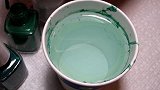 像西瓜一样的指甲花纹没见过吧？其实几滴指甲油就能轻松DIY！