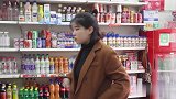 美女买东西遇上抠门小伙，这套路玩的一个比一个深，结局太搞笑了