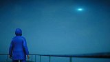 钢铁飞龙：天空突然出现亮光，不明生物掉入海洋，制造出大风浪