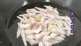 过节待客，我家爱做这一道美味，4样食材配一锅，开胃好吃超过瘾