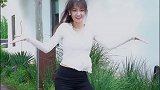 精神抖擞～哈哈～扭一扭