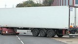 英国集装箱惨案货车司机认罪：承认39项过失杀人罪名