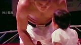 暖心现场，拳王阿里被3岁小孩击倒了，全场为阿里鼓掌dou出真功夫 拳王阿里 格斗  dou出拳天下