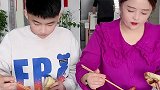 后妈对儿子的行为，你们认可吗