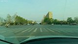 跟车需谨慎啊，谁知道前车会掉下来点啥玩意