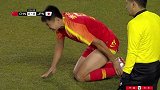 脏！日本队长飞铲董学升 裁判未出示黄牌