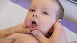 医生给小宝宝检查口腔，宝宝的反应萌翻了！