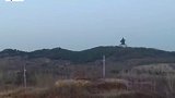 民警“卧底”盗墓现场被控玩忽职守，新京报评论连线法律学者“定性值得商榷，疑云需要澄清”