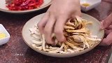 鸡胸肉这样做才好吃，酥香入味，再来两杯米酒，实在太香了