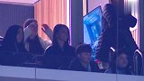 一家人整整齐齐！梅西带3个儿子进场 安东内拉看台观战