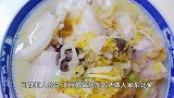 酸菜白肉怎么做会更香？酸香爽口不油不腻！原来是有秘密武器