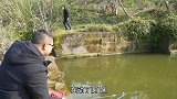 四川方言：撇儿去钓鱼，结交一位铁哥们，老婆却古灵精怪的！
