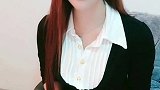 美女小姐姐穿搭包臀裙展现高挑优雅身姿,充满时尚潮流气息!